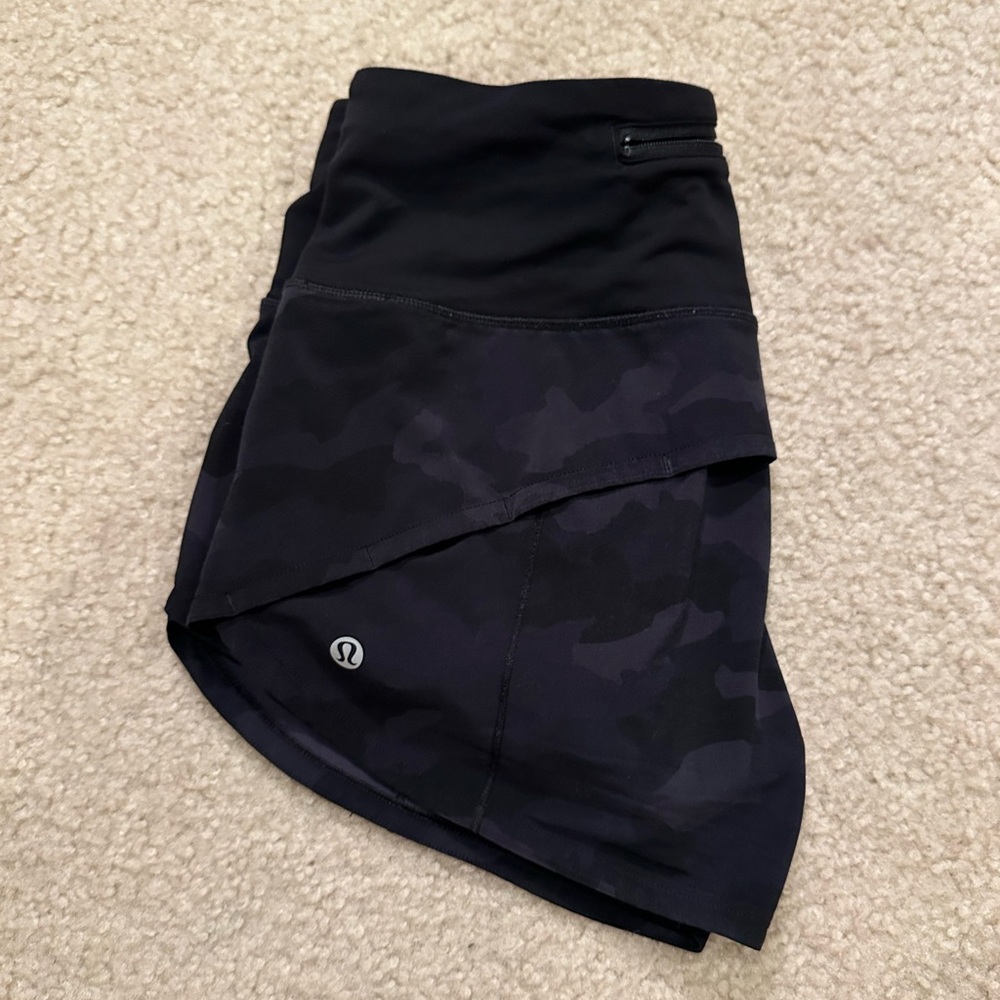 Camo Lululemon High-Rise Speed Ups 2.5”